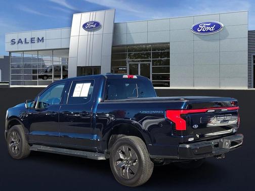 2023 Ford F-150 Lightning LARIAT