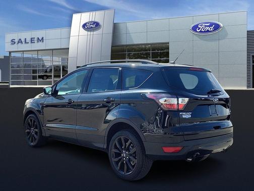 Shadow Black 2017 Ford Escape SE