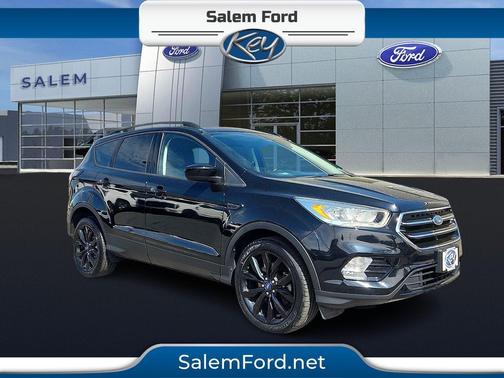 Shadow Black 2017 Ford Escape SE