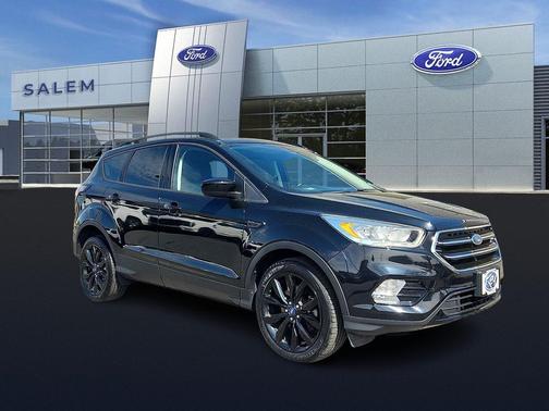 Shadow Black 2017 Ford Escape SE