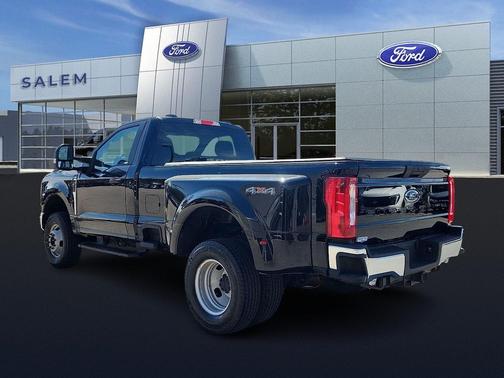Black Metallic 2025 Ford F-350 XLT