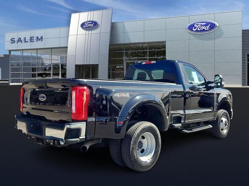 Black Metallic 2025 Ford F-350 XLT