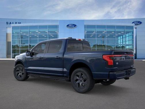 2025 Ford F-150 Lightning LARIAT