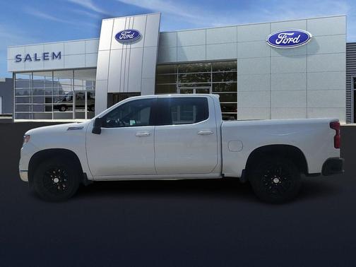 Summit White 2022 Chevrolet Silverado 1500 LT