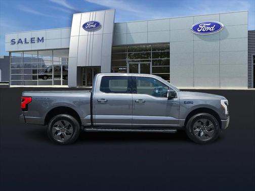 2024 Ford F-150 Lightning LARIAT