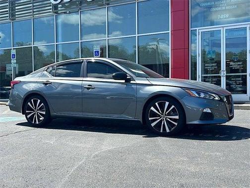 2021 Nissan Altima SR FWD