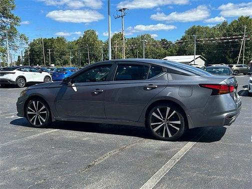 2021 Nissan Altima SR FWD