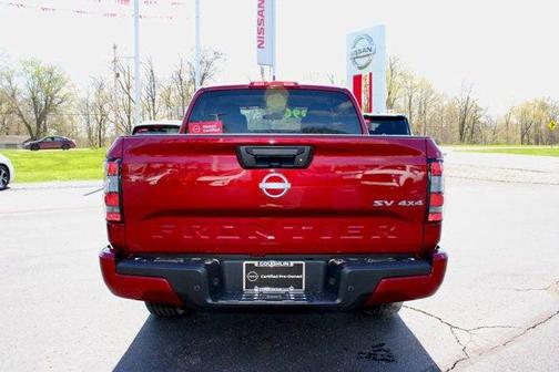 2024 Nissan Frontier SV