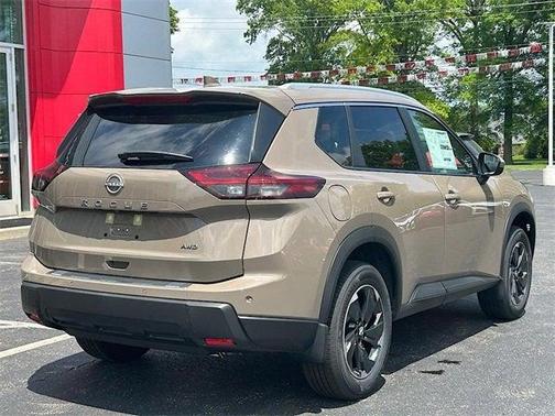 2025 Nissan Rogue SV