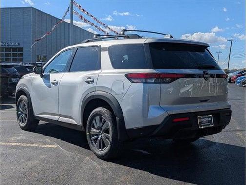 2025 Nissan Pathfinder SV 4WD