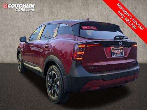 2025 Nissan Kicks SV