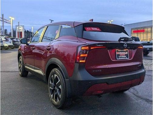 2025 Nissan Kicks SV