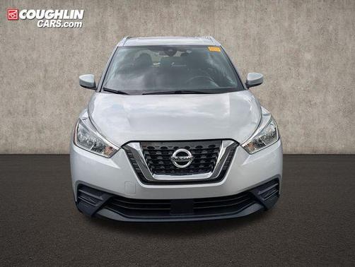 Brilliant Silver Metallic 2020 Nissan Kicks SV
