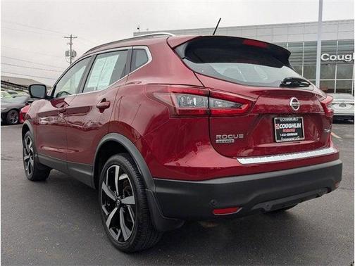 2022 Nissan Rogue Sport SL