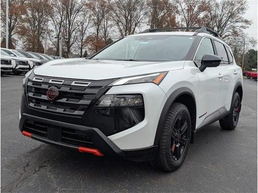 2025 Nissan Rogue Rock Creek