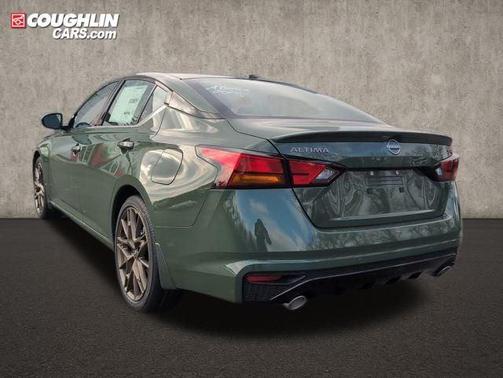 2025 Nissan Altima SR FWD