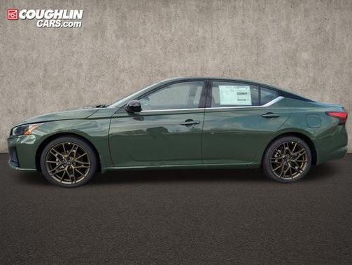 2025 Nissan Altima SR FWD