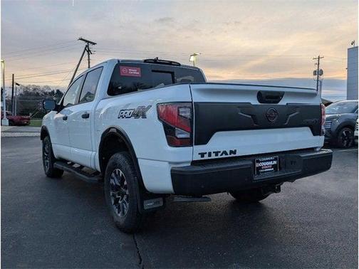 2024 Nissan Titan PRO-4X