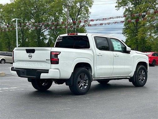 2025 Nissan Frontier SV