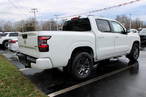 2025 Nissan Frontier SV
