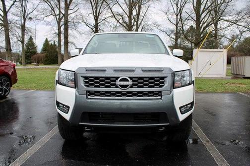 2025 Nissan Frontier SV