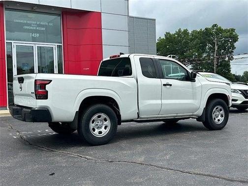 2025 Nissan Frontier S