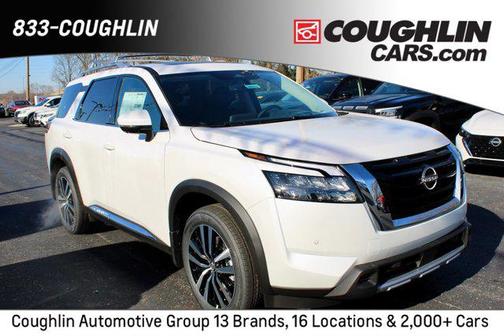 2025 Nissan Pathfinder Platinum 4WD