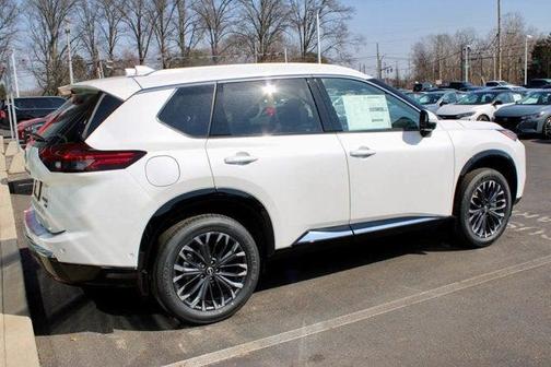 2025 Nissan Rogue Platinum