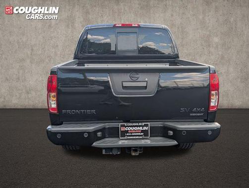 Magnetic Black Pearl 2019 Nissan Frontier SV