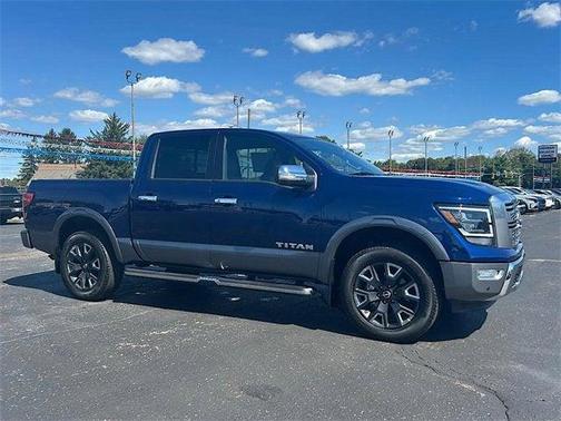 2023 Nissan Titan Platinum Reserve