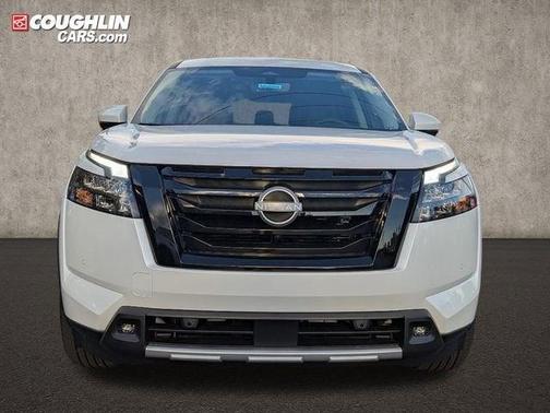 2025 Nissan Pathfinder SL 4WD