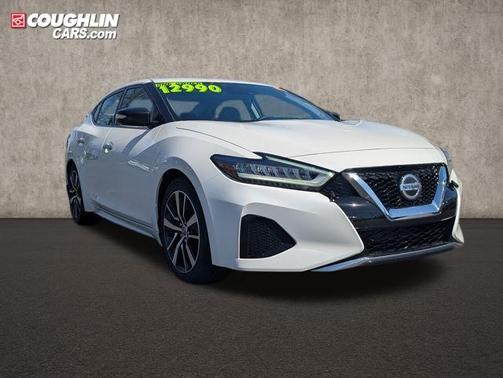Pearl White Tricoat 2021 Nissan Maxima 3.5 SV