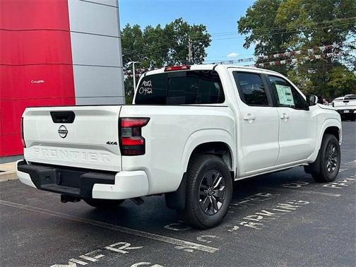 2025 Nissan Frontier SV