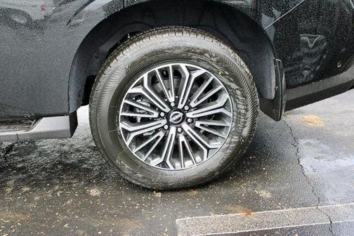 2025 Nissan Armada Platinum 4WD