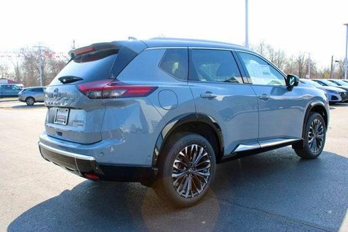 2025 Nissan Rogue Platinum
