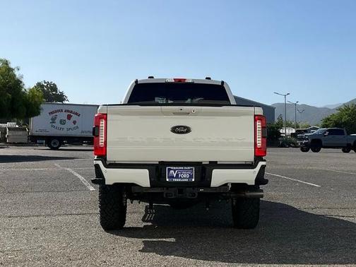 2024 Ford F-350 LARIAT SUPER DUTY