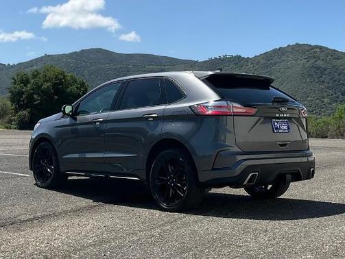 2021 Ford Edge ST