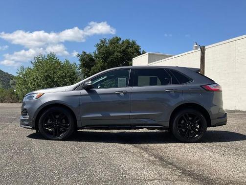 2021 Ford Edge ST