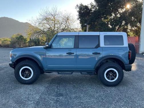 2023 Ford Bronco WILDTRAK