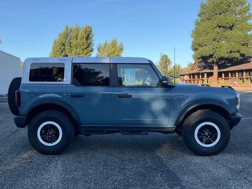2023 Ford Bronco WILDTRAK
