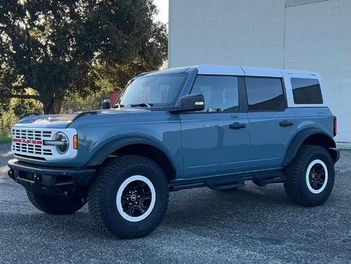 2023 Ford Bronco WILDTRAK