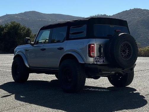 2023 Ford Bronco BLACK DIAMOND