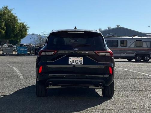 2024 Ford Escape ST-LINE ELITE