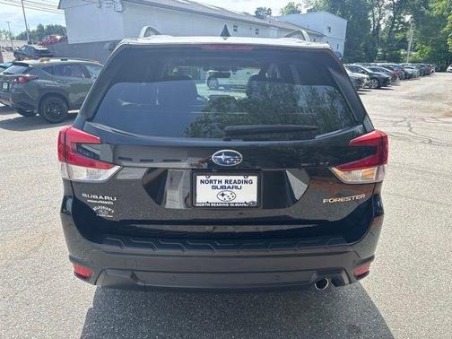 Crystal Black Silica 2021 Subaru Forester Limited