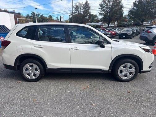 Crystal White Pearl 2023 Subaru Forester