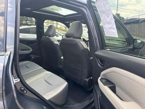 Magnetite Gray Metallic 2025 Subaru Forester Premium