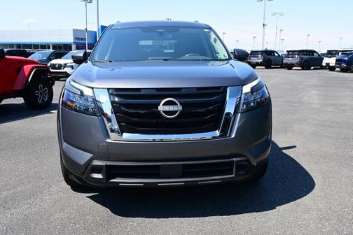 Gun Metallic 2025 Nissan Pathfinder SV