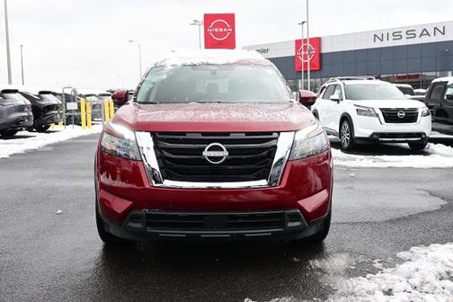 2023 Nissan Pathfinder SV