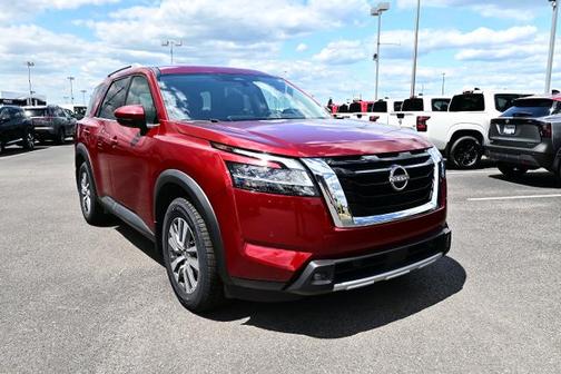 Scarlet Ember 2022 Nissan Pathfinder SL