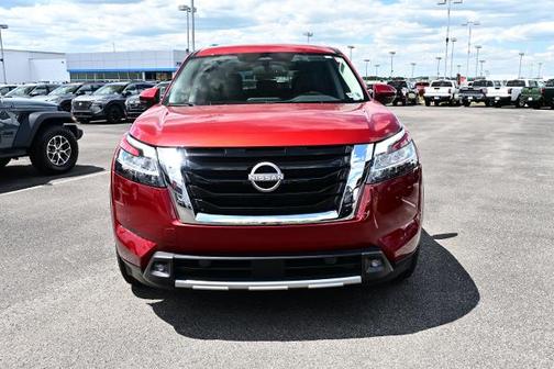Scarlet Ember 2022 Nissan Pathfinder SL